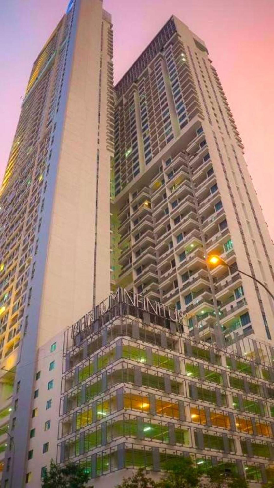 The Luxe Suites Klcc By Cozy Stay Kuala Lumpur Buitenkant foto